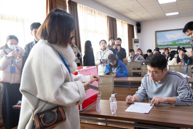 2025年山東省“技能興魯”職業技能大賽文創產品包裝設計師競賽在校舉辦 深化教育文化交流新篇章